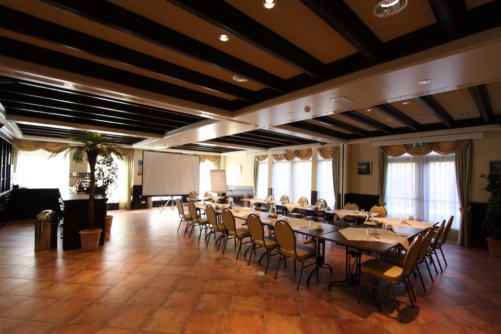 Hotel De Torenhoeve 3*